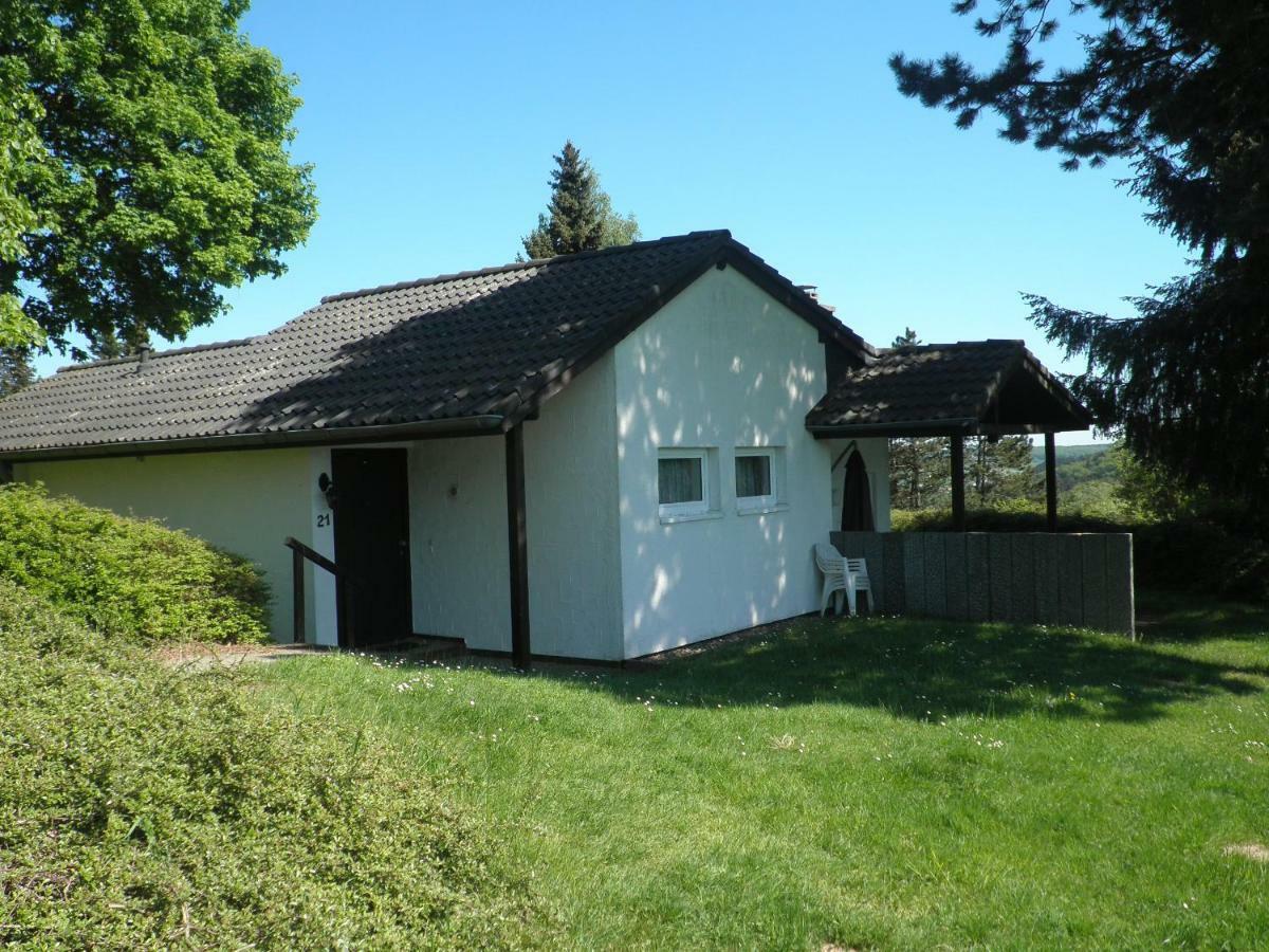 Blick in die Südeifel Biersdorf Exterior foto