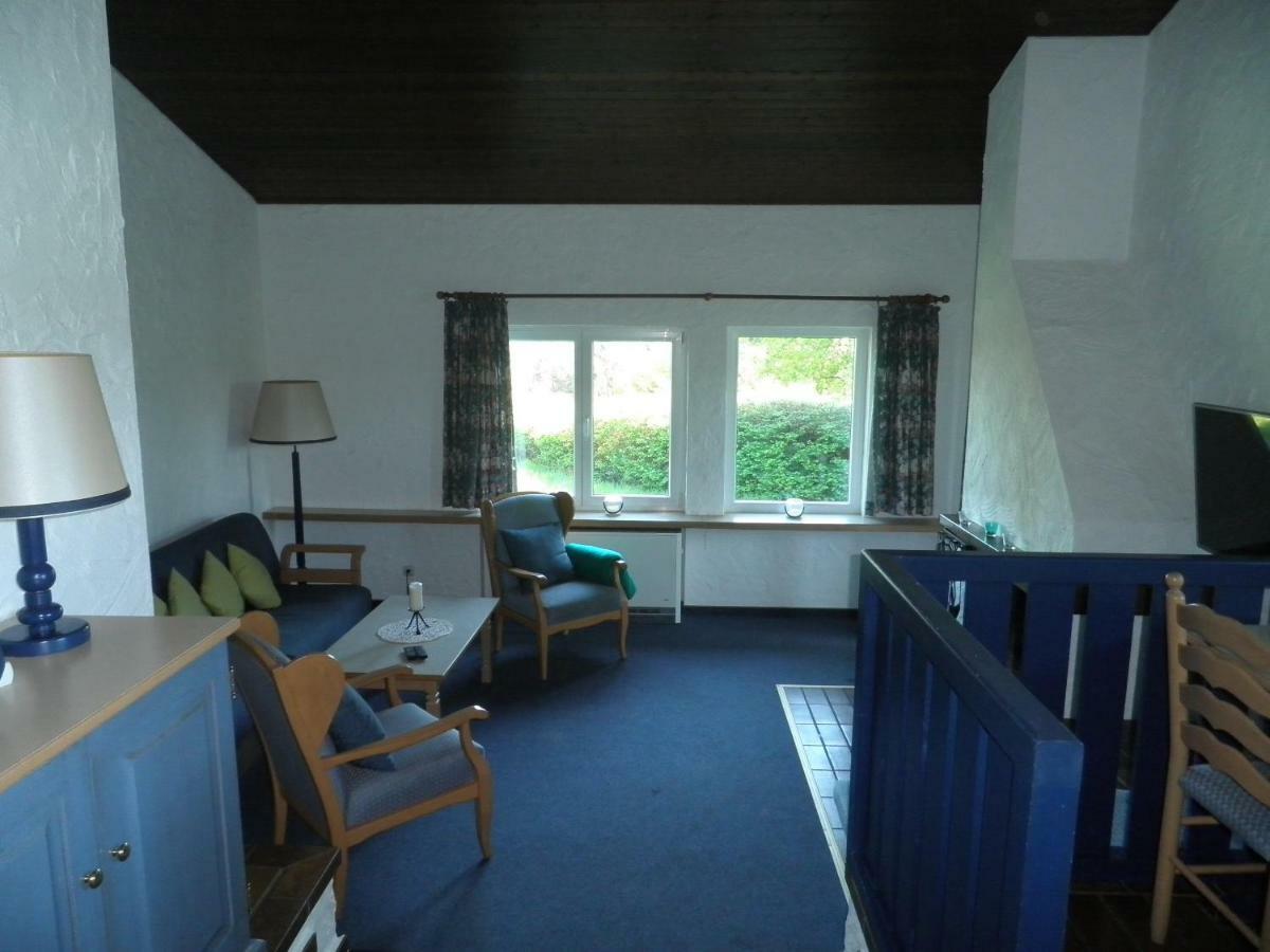 Blick in die Südeifel Biersdorf Exterior foto